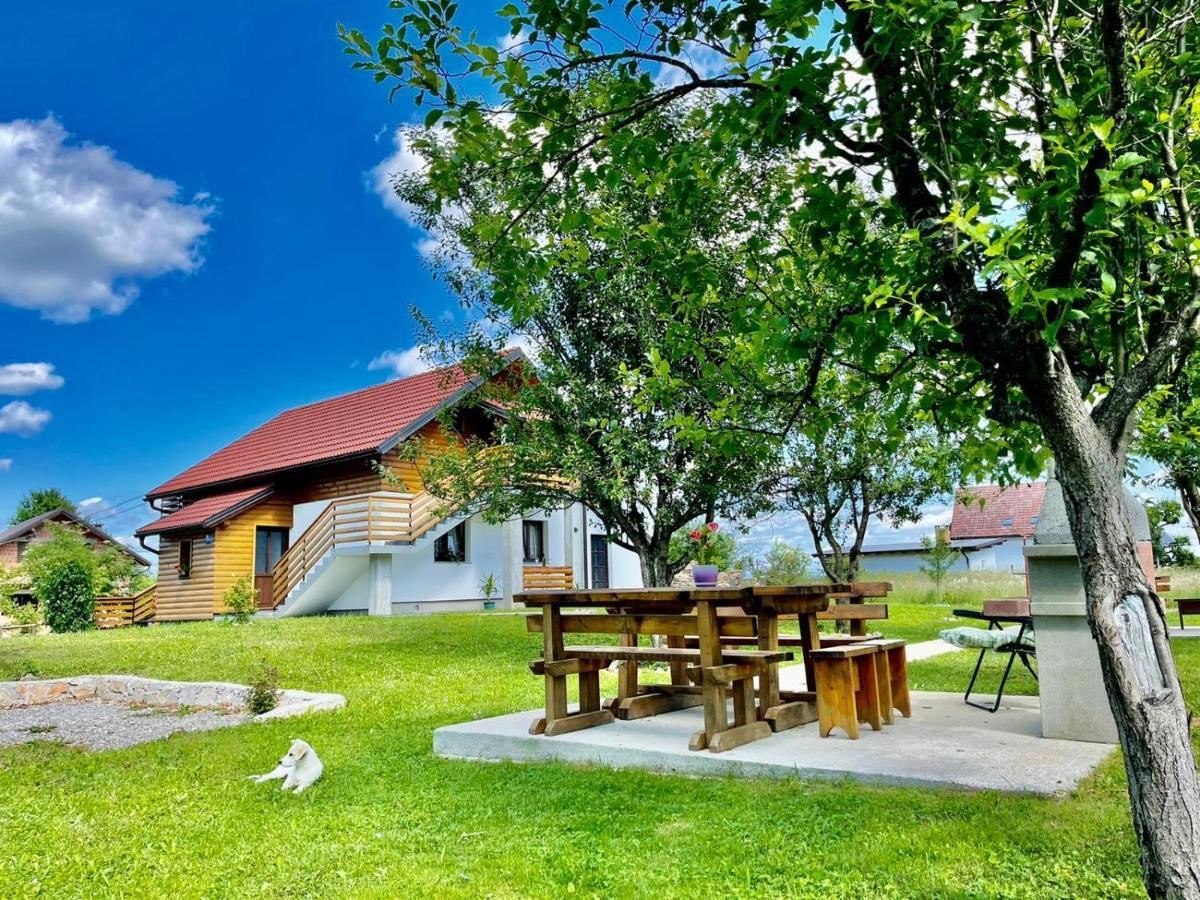 Studio Apartmani Patricia Smoljanac Exterior photo